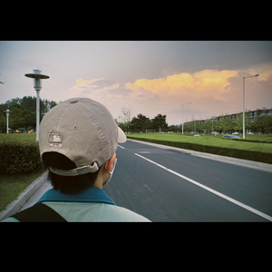 在线看骚屄女人的性刺激肏屄
