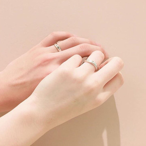 在线看骚屄女人的性刺激肏屄
